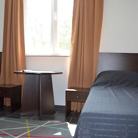 Zwei Raben Pension Mainz Buitenkant foto