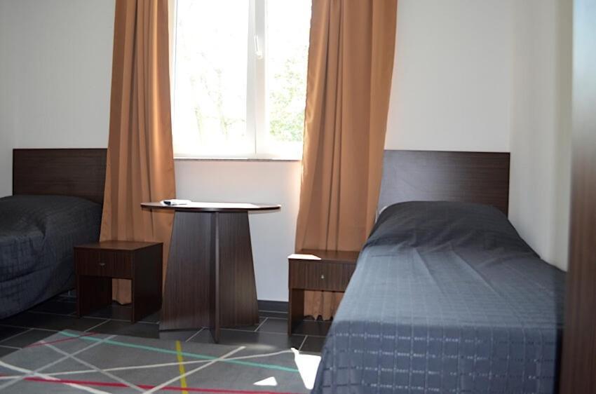 Zwei Raben Pension Mainz Buitenkant foto