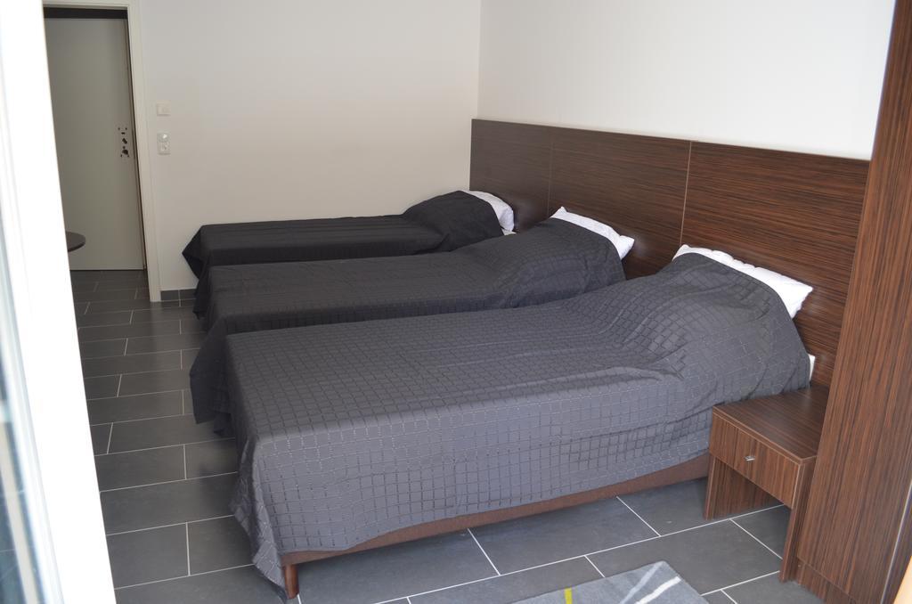 Zwei Raben Pension Mainz Kamer foto