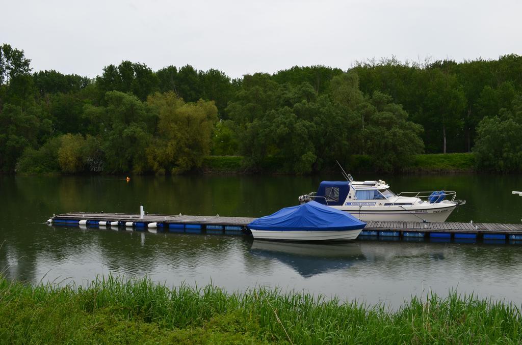 Zwei Raben Pension Mainz Buitenkant foto